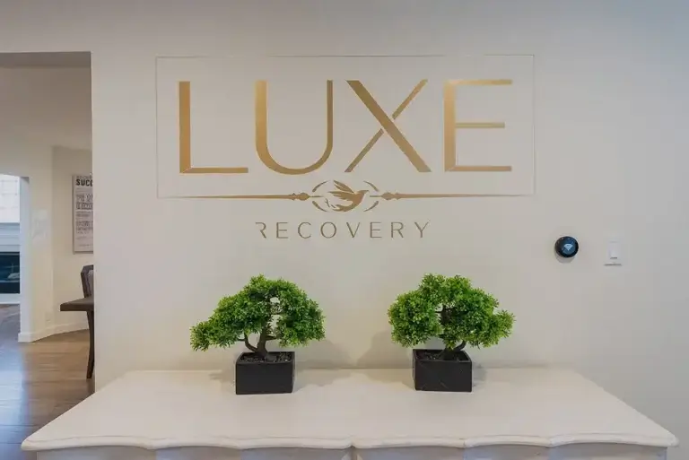Luxe Recovery