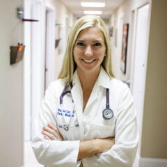 Dr. Ana Lisa Carr, MD  