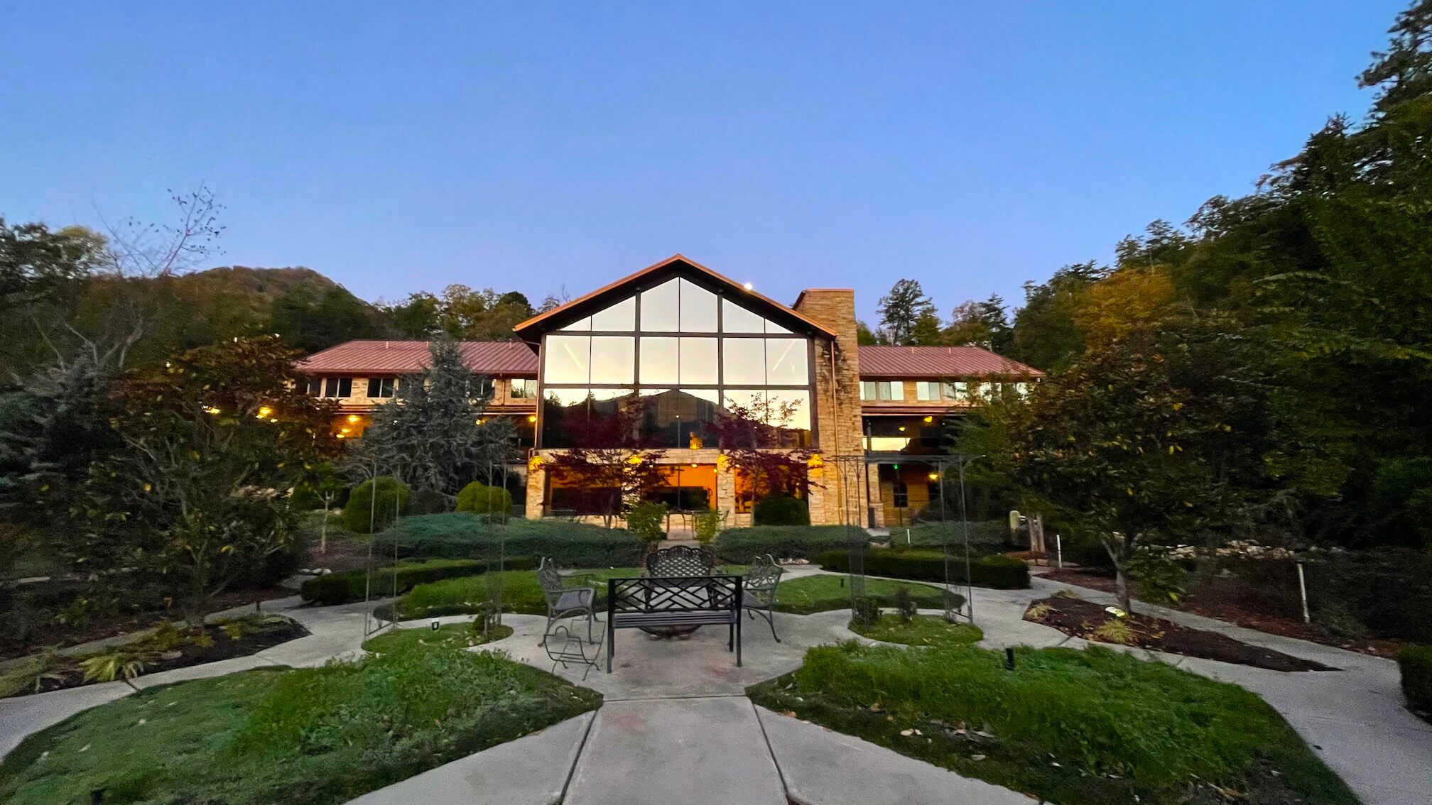 Pasadena Villa Psychiatric Residential Treatment Centers Smoky Mountain Lodge